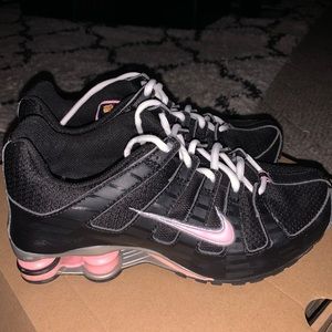 Women’s Nike Shox Size 7